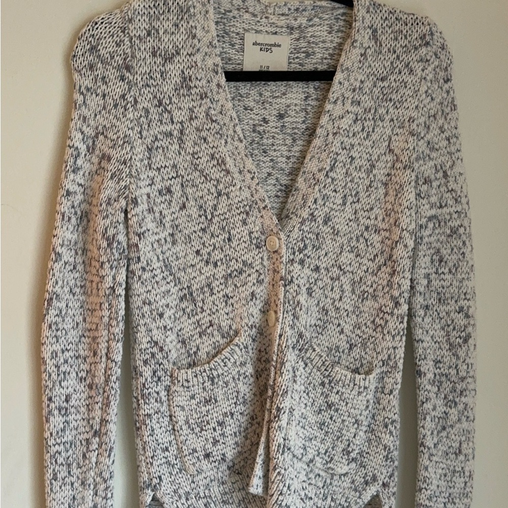 Abercrombie & Fitch Women's Gray Sweater